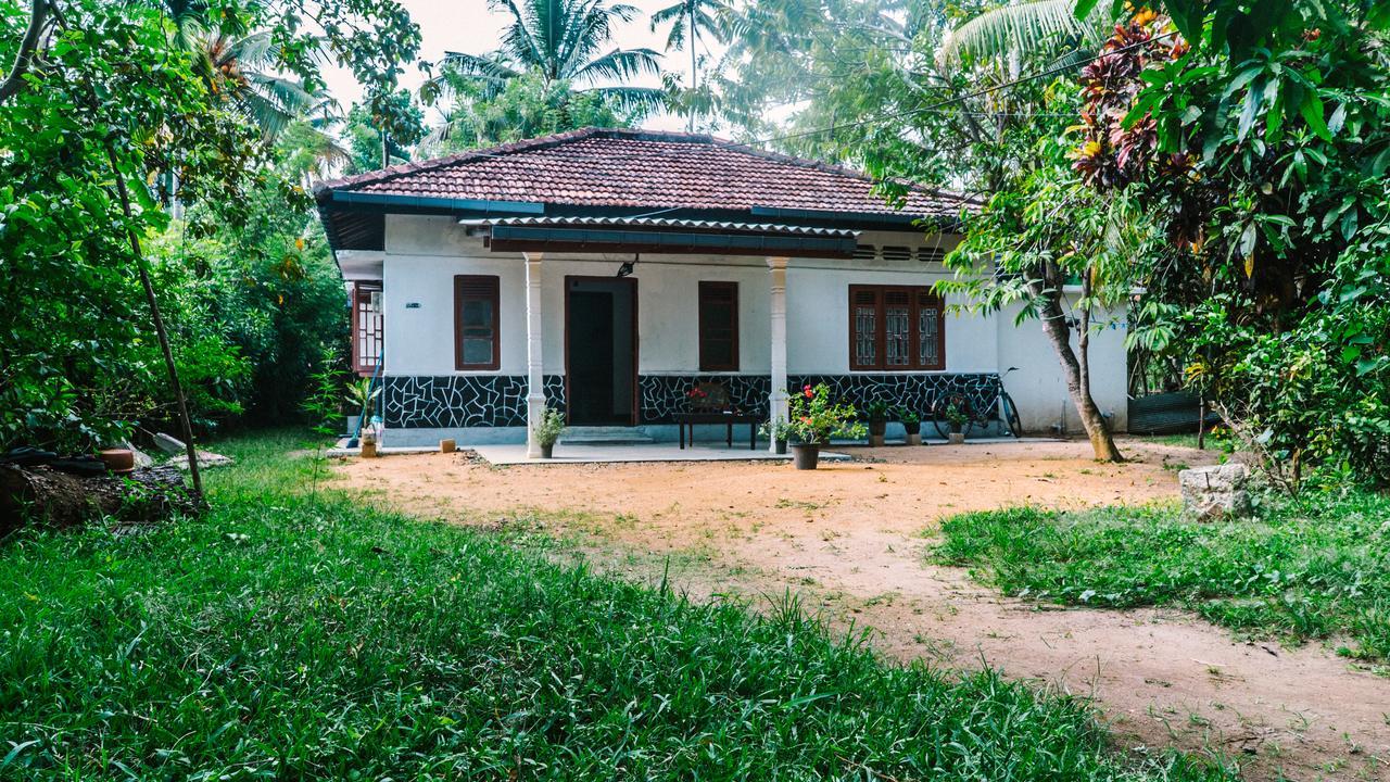 New Sam Tourist Inn Weligama Esterno foto